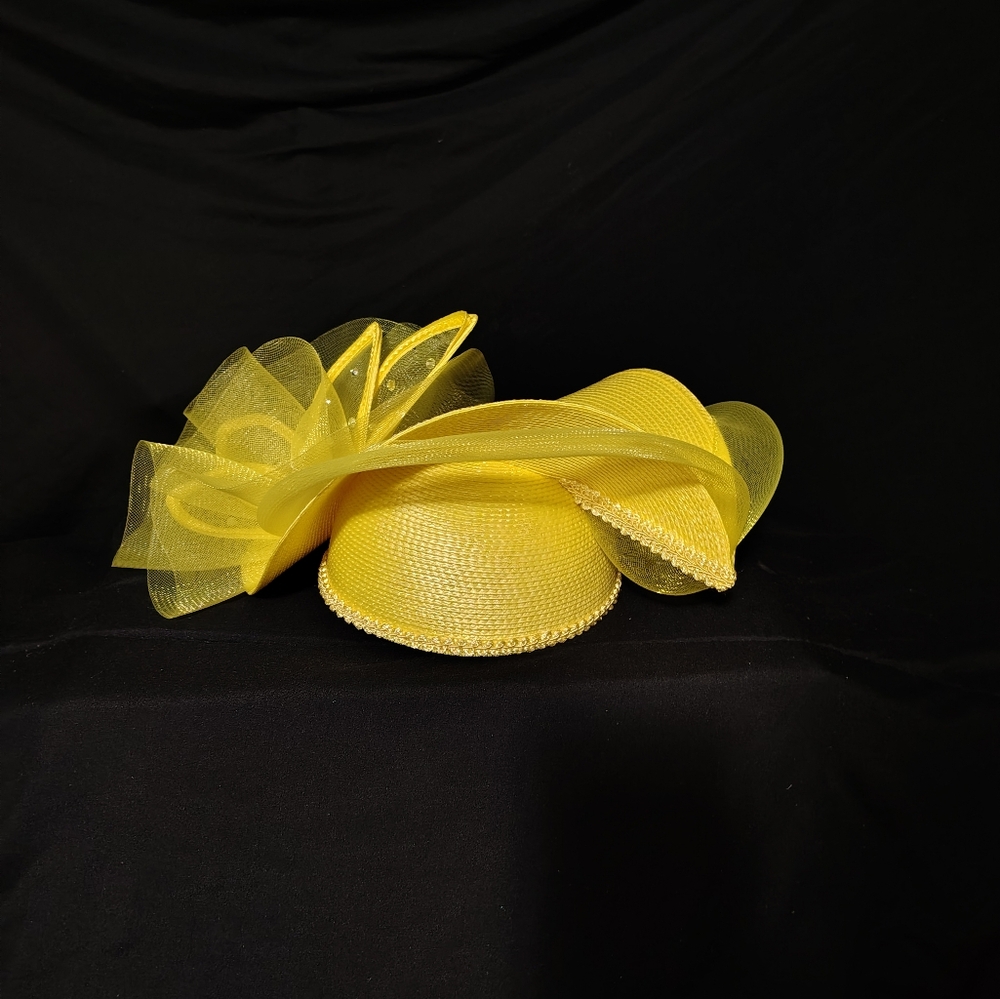 Woman's fancy hats